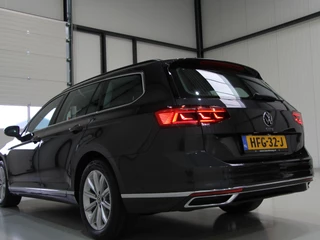 Volkswagen Passat Volkswagen Passat Variant 1.4 TSI PHEV GTE 218pk | Matrix LED | Camera - afbeelding nr 10
