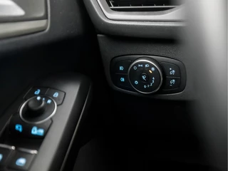 Ford Focus Automaat (DIGITAL COCKPIT, APPLE CARPLAY, STUUR/STOELVERWARMING, GETINT GLAS, TREKHAAK, CAMERA, LED KOPLAMPEN, ADAPTIVE CRUISE, KEYLESS, NIEUWE APK, NIEUWSTAAT) - afbeelding nr 23