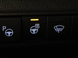 Toyota Corolla Toyota Corolla 2.0 Hybrid GR-Sport | Stoel & stuurverwarming | Camera | Adaptive cruise | Sportstoelen | Park Assist | Half leder | Full LED | Keyless - afbeelding nr 12
