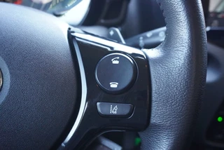 Toyota Aygo Toyota Aygo 1.0 VVT-i x-play Automaat | Navigatie | Cruise | NAP | Airco - afbeelding nr 14