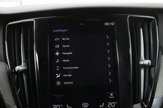 Volvo V60 Volvo V60 Cross Country 2.0 B5 AWD Pro | Trekhaak | Leder |  Stoel & stuurverwarming | Camera | Adaptive cruise | Carplay | Harman/Kardon | Keyless | BLIS | Memory | Navigatie - afbeelding nr 26