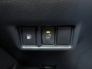 Toyota C-HR Toyota C-HR 2.0 Hybrid GR-Sport | Stuur + Stoelverwarming | Blindspot | JBL - afbeelding nr 20