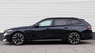 BMW 5 Serie BMW 5 Serie Touring 550e xDrive M-Sport Pro | Stoelventilatie | Bowers & Wilkins | M Onderstel Professional | Panormadak | Trekhaak - afbeelding nr 2