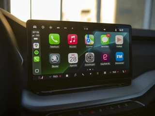 Škoda Octavia Škoda Octavia Combi 1.5 TSI MHEV Business Edition Plus | Matrix LED | Chrome pakket | Stoel-, Stuur- & voorruitverwarming | Navi 13inch | Elektr.trekhaak | El. achterklep m.sensor | ACC | - afbeelding nr 14