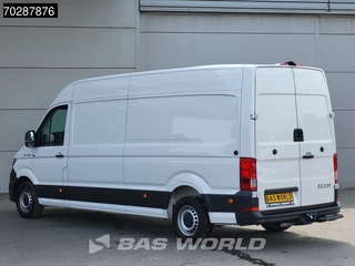Volkswagen Crafter Volkswagen Crafter 140pk L4H3 Trekhaak Airco Cruise Camera Parkeersensoren Euro6 L3H2 15m3 Airco Cruise control - afbeelding nr 2