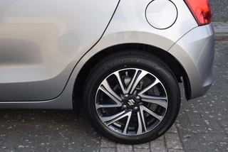 Suzuki Swift Suzuki Swift 1.2 Style Smart Hybrid | Apple carplay/android | Lichtmetalen velgen | Parkeersassistent | - afbeelding nr 6