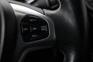 Ford Fiesta Ford Fiesta 1.0 EcoBoost Titanium | Camera | Trekhaak |  Climate control | Navigatie | Cruise control | Verwarmde voorruit | PDC | Regensensor - afbeelding nr 13