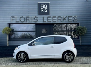 Volkswagen up! Volkswagen Up! 1.0 high up! | Pano dak | Leer | Cruise | Navi - afbeelding nr 2