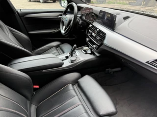 BMW 5 Serie BMW 5-serie Touring 520i M SPORT NAVI | PDC | LEDER | STOELVERWARMING | KEYLESS | CRUISE | BTW - afbeelding nr 21