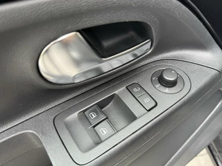 Volkswagen up! Volkswagen Up! 1.0 BMT move up! Airco | Stoelverwarming | Bluetooth | Telefoonhouder | Lichtmetalen velgen | Armsteun | LED Mistlampen voor | Historie aanwezig! - afbeelding nr 4