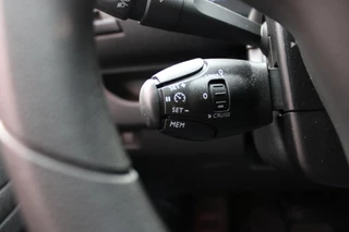 Peugeot e-Expert Peugeot e-Expert LONG (L3) 136PK 75 kWh 3-FASE | SCHUIFDEUREN LINKS EN RECHTS | NAVIGATIE 10
