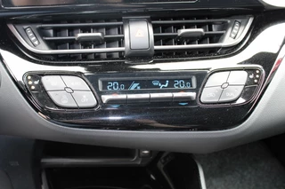Toyota C-HR Toyota C-HR 1.8 Hybrid Dynamic - afbeelding nr 15