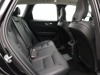 Volvo XC60 Volvo XC60 T6 PLUG-IN HYBRID LONG RANGE PLUS DARK SCHUIFDAK 360GR CAM ACC B - afbeelding nr 35