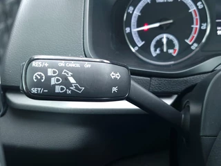 Škoda Karoq Skoda Karoq 1.0 TSI Ambition | Apple Carplay/Android Auto | Airco | Wifi | Navigatie | PDC | Cruise Control | Hill-Hold | - afbeelding nr 24