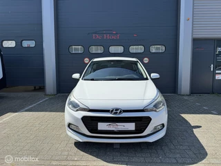 Hyundai i20 Hyundai i20 1.0 T-GDI Premium✓Airco ✓Cruise ✓Navi ✓Nw APK - afbeelding nr 2
