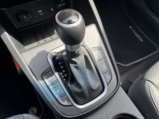 Hyundai Kona Hyundai Kona 1.6 GDI HEV Premium | Trekhaak 1350kg! | Leder | Navigatie | Sto - afbeelding nr 33