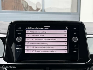 Volkswagen T-Roc Volkswagen T-Roc 1.5 TSI 3x R-line Panodak Virtual Navi Carplay ACC Camera - afbeelding nr 22
