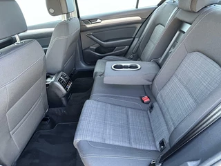 Volkswagen Passat Volkswagen Passat 1.5 TSI 150pk Business FULL LED I NAVI + CAMERA I ELEC. KLEP I DEALER O.H. - afbeelding nr 31