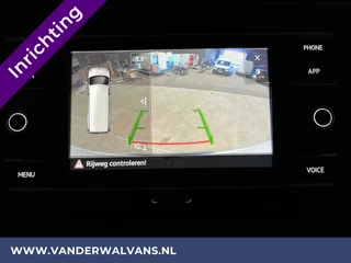 Volkswagen Crafter Volkswagen Crafter 2.0 TDI 141pk L3H2 L2H1 inrichting Euro6 Airco | Camera | Apple Carplay | Android Auto Parkeersensoren, Bijrijdersbank, 3000kg trekvermogen - afbeelding nr 4
