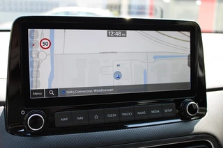 Hyundai Kona Hyundai Kona 1.6 GDI HEV Premium Navi/Leer/18