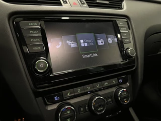 Škoda Octavia Škoda Octavia Combi 2.0 TDI RS /184PK / AUTOMAAT / LEDER / PANODAK / Trekh. 1600KG. - afbeelding nr 19