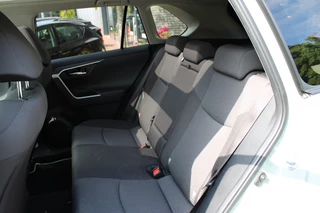 Toyota RAV4 Toyota RAV4 2.5 Hybrid Style Pano/Navi/19