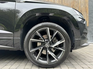 Škoda Karoq Skoda Karoq 1.5 TSI Sportline Automaat | Panoramadak | LED | Stoelverwarming | Adaptieve cruise control | Dode hoek detectie | Trekhaak uitklapbaar | Canton HiFi | Elektrisch bedienbare achterklep | Parkeersensoren voor en achter | Achteruitrijcamera - afbeelding nr 44