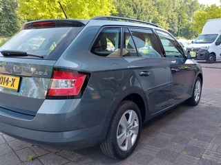 Škoda Fabia Škoda Fabia Combi 1.2 TSI 90pk Ambition Businessline | Origineel NL | Navi | Airco | Cruise | Bluetooth Carkit+Streaming | Pdc | Mistlampen | 15''lm - afbeelding nr 39