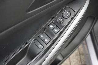 Opel Grandland Opel Grandland 1.6 Turbo Hybrid / Camera / Adaptive Cruise / Stuurverwarming / AGR - afbeelding nr 20