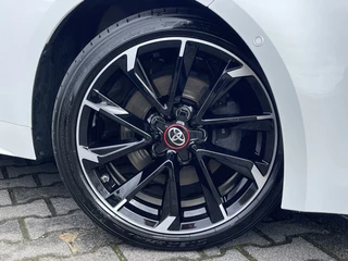 Toyota Corolla Touring Sports Toyota Corolla Touring Sports 2.0 Hybrid GR-Sport | Pano | Trekhaak | CarPlay | ACC | LED | Camera | 18 inch - afbeelding nr 30