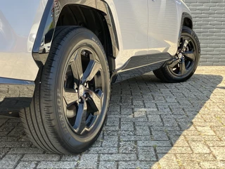 Toyota RAV4 Toyota RAV4 2.5 Hybrid AWD Bi-Tone AUT. | 1e eigenaar | 360 gr. camera | navigatie | panoramadak | JBL audio | rij assistentie - afbeelding nr 10