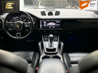 Porsche Cayenne Porsche Cayenne Coupé 4.0 Turbo S E-Hybrid | Techart | Sport Chrono | Carbon afwerking - afbeelding nr 42