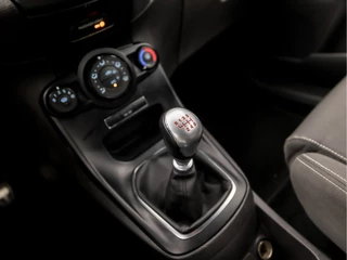 Ford Fiesta Ford Fiesta 1.6 ST1 213Pk (BLUETOOTH, GETINT GLAS, LM VELGEN, SPORTSTOELEN, PARKEERSENSOREN, ELEK RAMEN, NIEUWE APK, NIEUWSTAAT) - afbeelding nr 11