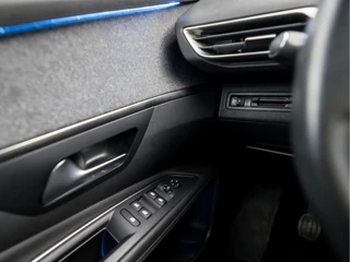 Peugeot 3008 (PANORAMADAK, APPLE CARPLAY, GROOT NAVI, 360 CAMERA, LEDER, SPORTSTOELEN, GETINT GLAS, CRUISE, NIEUWE APK, NIEUWSTAAT) - afbeelding nr 23