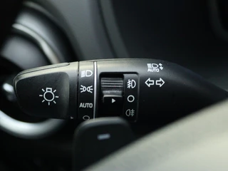 Hyundai Kona Hyundai Kona 1.6 GDI HEV Comfort Smart | Afn. Trekhaak | All seasons | Winter - afbeelding nr 24