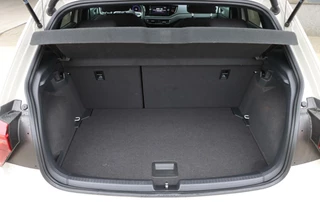 Volkswagen Polo Volkswagen Polo 1.0 TSI / 2x R-Line / Carplay / Virtual - afbeelding nr 26