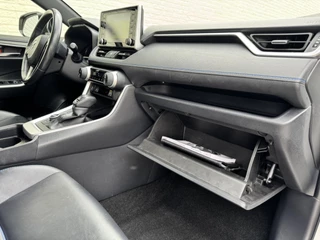 Toyota RAV4 Toyota RAV4 2.5 Hybrid AWD Dynamic Adaptieve cruise control Climate control Stoelverwarming Dodehoekdetectie Keyless Full LED - afbeelding nr 37