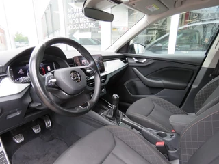 Škoda Kamiq Škoda Kamiq 1.0 TSI 110pk SPORT BNS / Camera / Stoelverw / Led / 18 Inch / Clima / BOVAG garantie - afbeelding nr 6