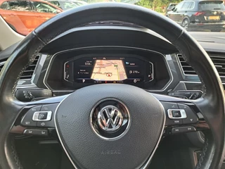 Volkswagen Tiguan Volkswagen Tiguan 1.5 TSI 150 Pk ACT Highline Dsg-7 Pano Digitaal dashboard - afbeelding nr 17