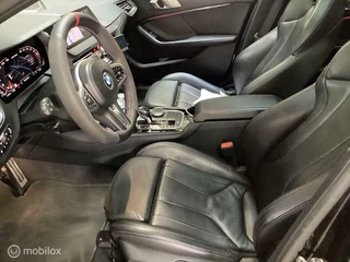 BMW 1 Serie BMW 1-serie M135i xDrive High Executive Bucket Seats Panodak Harman Kardon Etc - afbeelding nr 7