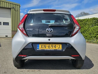 Toyota Aygo Toyota Aygo 1.0 VVT-i x-play, Camera! Carplay! Apk 6-2027! Zondag OPEN! - afbeelding nr 10