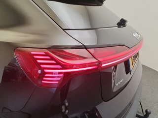 Audi e-tron Head-Up Panoramadak Matrix - afbeelding nr 32
