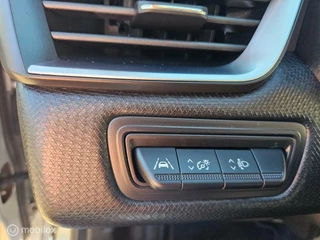 Renault Clio Renault Clio 1.0 TCe 90 Equilibre Navigatie - afbeelding nr 19