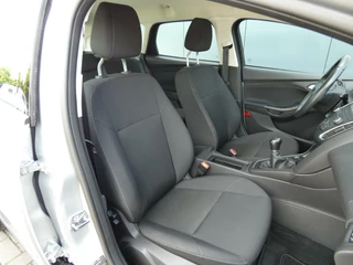 Ford Focus Ford Focus Wagon 1.0 100 PK Trend | AIRCO | 124000 KM!!! - afbeelding nr 26