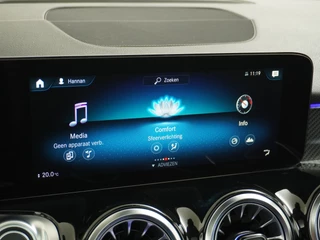 Mercedes-Benz GLB Mercedes-Benz GLB 200 AMG // Panoramadak // Sfeerverlichting // Carplay // Nightpakket // Camera // LED - afbeelding nr 26