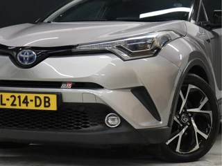 Toyota C-HR [CRUISE CONTROL, CAMERA, BLUETOOTH VERBINDING, STOELVERWARMING, JBL AUDIOINSTALLATIE, MULTIFUNCTIONEEL STUURWIEL, NIEUWSTAAT] - afbeelding nr 26