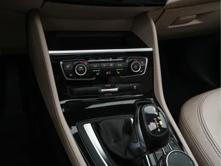 BMW 2 Serie BMW 2 Serie Gran Tourer 218D High Executive Luxury-Line 7-Pers Aut. *PANO | NAVI-FULLMAP | LUXURY-LEATHER | FULL-LED | ECC | KEYLESS | HEATED-COMFORTSEATS | SHIFT-PADDLES | AMBIENT-LIGHT | CAMERA | HEAD UP | PDC | TOWBAR | 17
