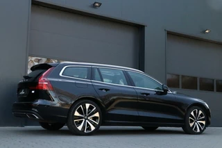 Volvo V60 Volvo V60 2.0 T6 Recharge AWD Inscription Panodak Headup Display 360View Adaptiv Cruise Leder Sportzetels Harman/Kardon Audio Laneassist 134000km BJ2021 - afbeelding nr 8