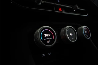 Škoda Kodiaq ŠKODA Kodiaq 1.5 TSI PHEV Sportline Business > Panorama schuif/Trekhaak/Dynamic-pakket/20 inch... | 0140 | - afbeelding nr 33