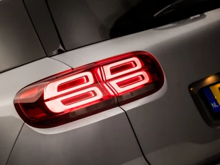 Citroën C5 Aircross Automaat (APPLE CARPLAY, GROOT NAVI, VIRTUAL COCKPIT, LEDER, SPORTSTOELEN, 360 CAMERA, ADAPTIVE CRUISE, LED KOPLAMPEN, GETINT GLAS, NIEUWSTAAT) - afbeelding nr 29